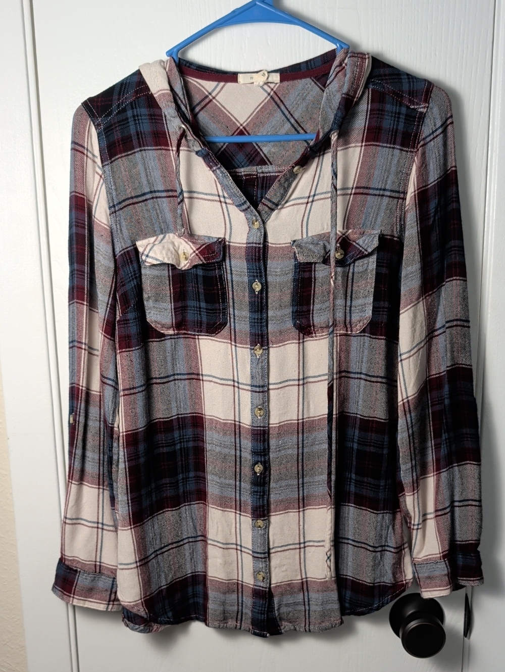 Maurices Ladies Medium Plaid Blouse M Fall Hoodie